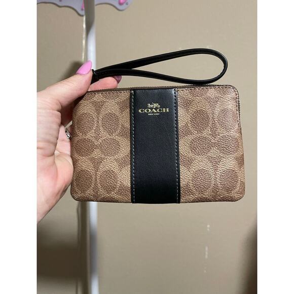 Coach Mini Wristlet - Picture 1 of 3